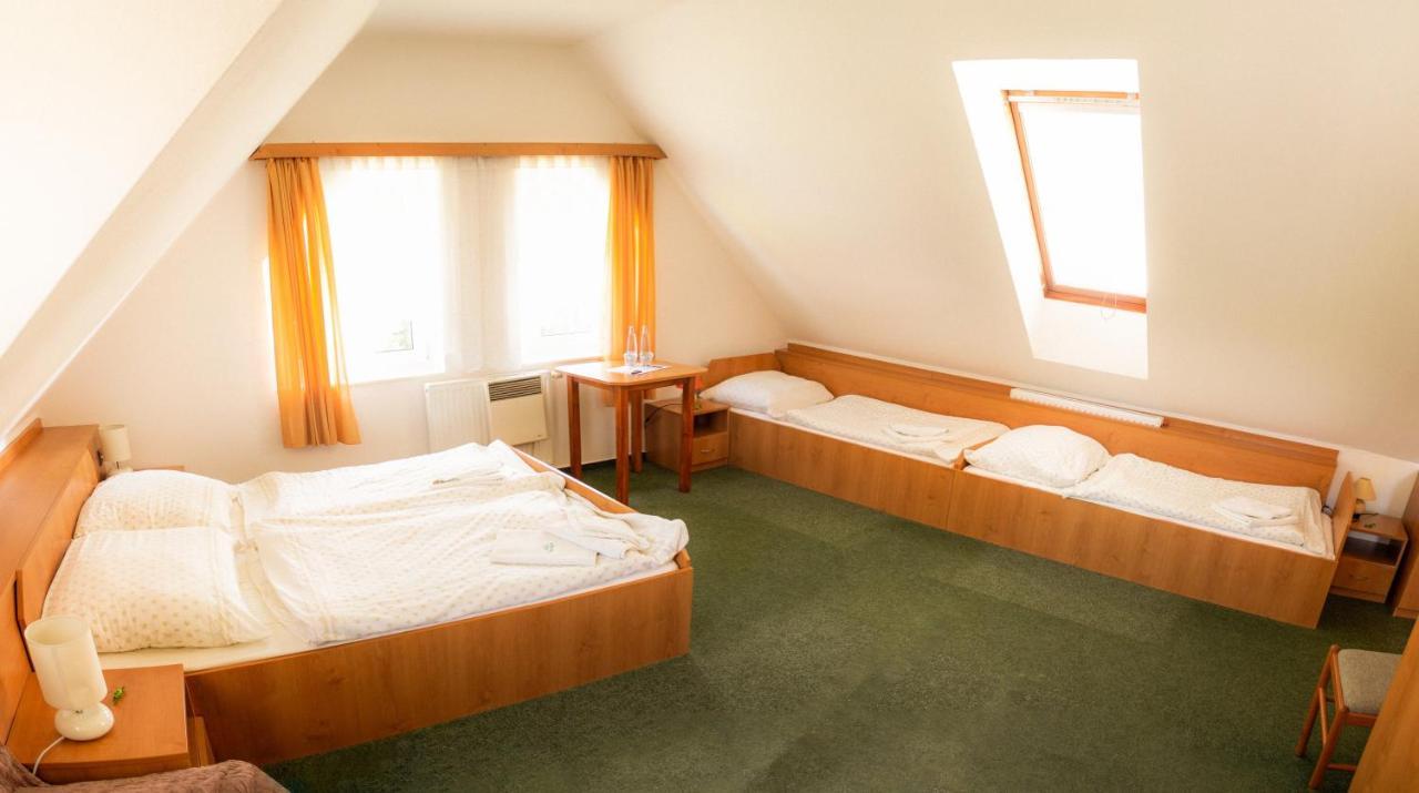 Motel Velky Rybnik Dehtare  Exterior foto